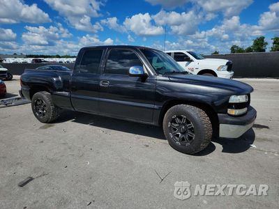 Czwarte zdjęcie samochodu z boku: 2001 CHEVROLET SILVERADO C1500 VIN:2GCEC19T011402090 - miniatura