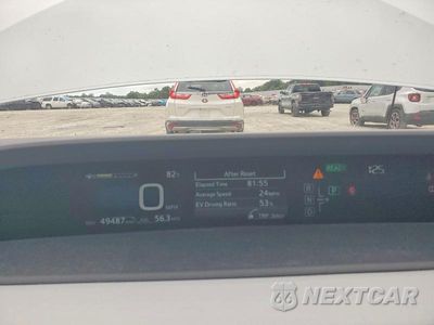 Zdjęcie 9 z 13 samochodu: 2017 TOYOTA PRIUS FOUR VIN:JTDKARFUXH3042786 - miniatura