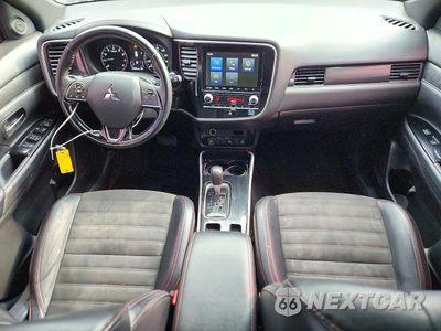 Zdjęcie 8 z 13 samochodu: 2020 MITSUBISHI OUTLANDER SE VIN:JA4AD3A31LZ037247 - miniatura