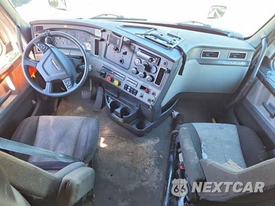 Zdjęcie 8 z 13 samochodu: 2020 FREIGHTLINER CASCADIA 126 SEMI TRUCK VIN:3AKJHHDR6LSLH3253 - miniatura