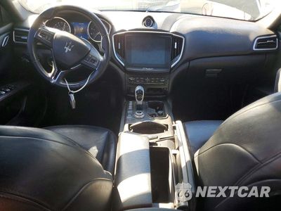 Zdjęcie 8 z 13 samochodu: 2018 MASERATI GHIBLI VIN:ZAM57XSA2J1267289 - miniatura