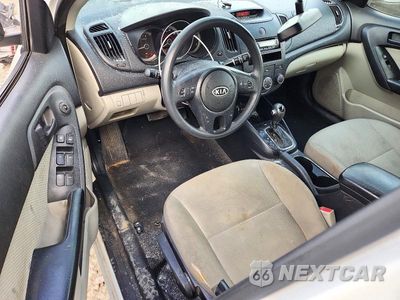 Zdjęcie 8 z 12 samochodu: 2011 KIA FORTE EX VIN:KNAFU4A21B5397498 - miniatura