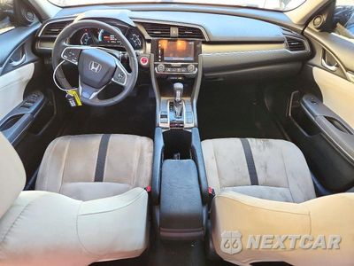 Zdjęcie 8 z 13 samochodu: 2017 HONDA CIVIC EX VIN:2HGFC2F72HH554067 - miniatura