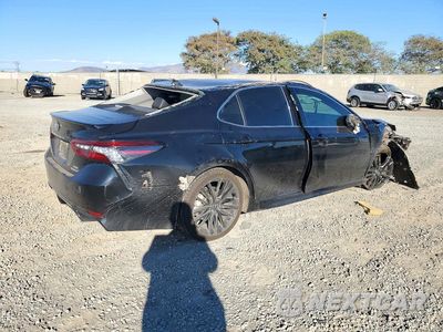 Trzecie zdjęcie samochodu z tyłu: 2023 TOYOTA CAMRY XSE VIN:4T1K31AK1PU609781 - miniatura