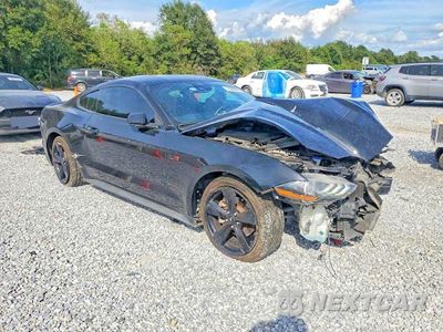 Czwarte zdjęcie samochodu z boku: 2021 FORD MUSTANG VIN:1FA6P8TH5M5147015 - miniatura