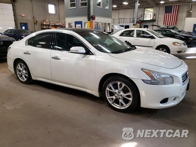 Czwarte zdjęcie samochodu z boku: 2014 NISSAN MAXIMA 3.5 SV VIN:1N4AA5AP7EC447303 - miniatura