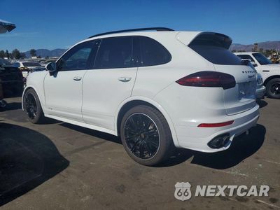Drugie zdjęcie samochodu z przodu: 2016 PORSCHE CAYENNE GTS VIN:WP1AD2A25GLA73036 - miniatura
