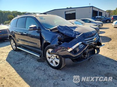 Czwarte zdjęcie samochodu z boku: 2017 CHEVROLET TRAVERSE LT VIN:1GNKRGKD0HJ240914 - miniatura