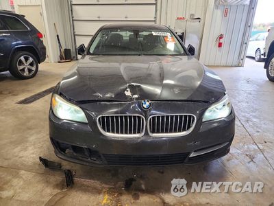Piąte zdjęcie samochodu w środku: 2014 BMW 528 XI VIN:WBA5A7C53ED612533 - miniatura