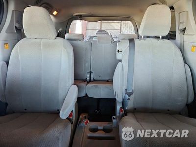 Zdjęcie 10 z 13 samochodu: 2013 TOYOTA SIENNA LE VIN:5TDKK3DC4DS332602 - miniatura