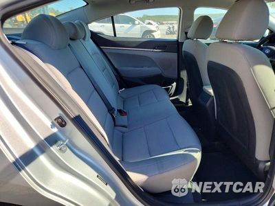 Zdjęcie 10 z 12 samochodu: 2018 HYUNDAI ELANTRA SE VIN:5NPD74LF7JH270299 - miniatura