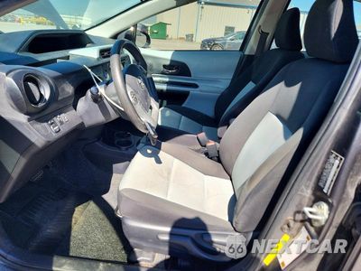 Zdjęcie 7 z 12 samochodu: 2012 TOYOTA PRIUS C THREE VIN:JTDKDTB33C1008016 - miniatura