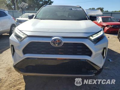 Piąte zdjęcie samochodu w środku: 2025 TOYOTA RAV4 XSE VIN:2T3E6RFV3SW088309 - miniatura