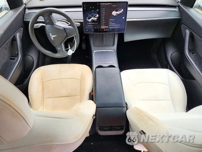 Zdjęcie 8 z 12 samochodu: 2021 TESLA MODEL Y VIN:5YJYGDEE7MF279142 - miniatura