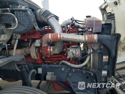 Zdjęcie 10 z 12 samochodu: 2018 PETERBILT 579 SEMI TRUCK VIN:1XPBA48X3JD478260 - miniatura
