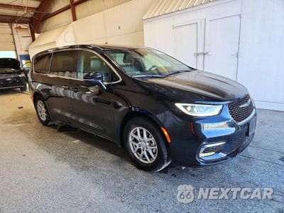 Czwarte zdjęcie samochodu z boku: 2025 CHRYSLER PACIFICA SELECT VIN:2C4RC1BG9SR599245 - miniatura