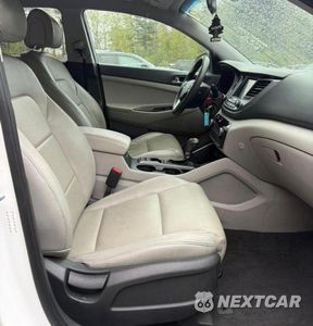 Piąte zdjęcie samochodu w środku: 2018 HYUNDAI TUCSON SEL VIN:KM8J3CA41JU714885 - miniatura