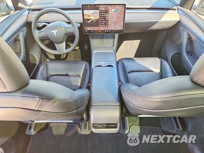 Zdjęcie 8 z 12 samochodu: 2023 TESLA MODEL Y VIN:7SAYGAEE6PF632458 - miniatura