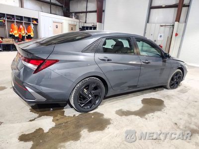 Trzecie zdjęcie samochodu z tyłu: 2026 HYUNDAI ELANTRA SEL SPORT VIN:KMHLM4DGXTU212753 - miniatura