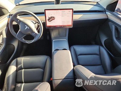 Zdjęcie 8 z 12 samochodu: 2024 TESLA MODEL Y VIN:7SAYGDED5RF132254 - miniatura