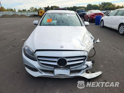 Piąte zdjęcie samochodu w środku: 2015 MERCEDES-BENZ C 300 4MATIC VIN:55SWF4KB2FU048641 - miniatura