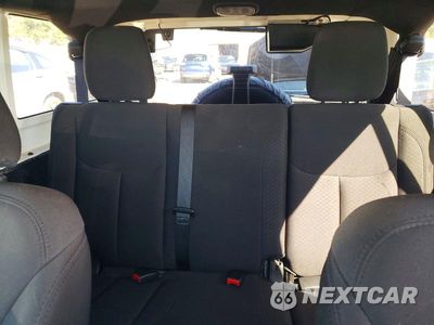 Zdjęcie 10 z 13 samochodu: 2018 JEEP WRANGLER UNLIMITED SPORT VIN:1C4BJWDG8JL887895 - miniatura