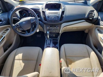Zdjęcie 8 z 13 samochodu: 2017 FORD ESCAPE SE VIN:1FMCU9GD4HUB93641 - miniatura