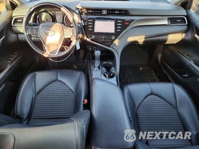 Zdjęcie 8 z 12 samochodu: 2019 TOYOTA CAMRY SE VIN:4T1B11HK6KU750446 - miniatura