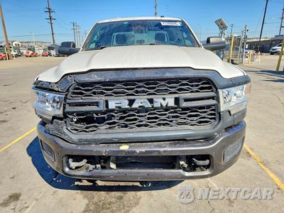 Piąte zdjęcie samochodu w środku: 2021 RAM 2500 TRADESMAN VIN:3C6UR5HL9MG601595 - miniatura