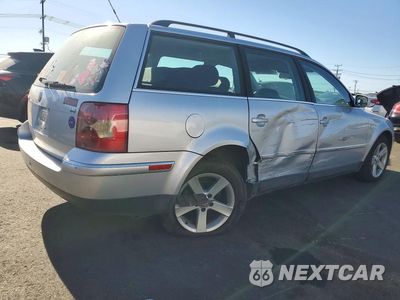 Trzecie zdjęcie samochodu z tyłu: 2004 VOLKSWAGEN PASSAT GLX VIN:WVWWH63B64E038778 - miniatura