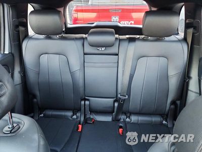 Zdjęcie 10 z 13 samochodu: 2020 MERCEDES-BENZ GLB 250 VIN:W1N4M4GB4LW038104 - miniatura