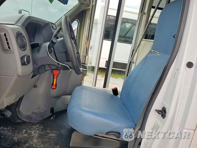 Zdjęcie 7 z 13 samochodu: 2021 FORD E350 SHUTTLE BUS VIN:1FDEE3FN5MDC10759 - miniatura