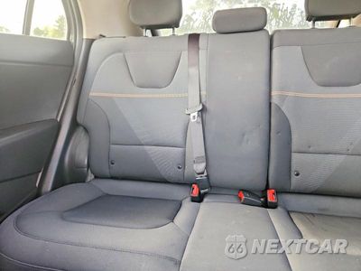 Zdjęcie 10 z 13 samochodu: 2025 KIA NIRO LX VIN:KNDCP3LE5S5304755 - miniatura