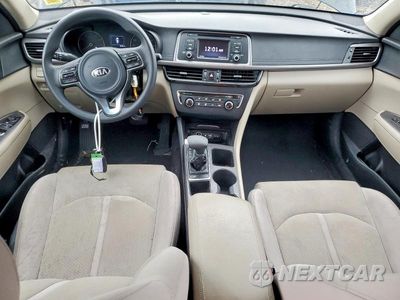 Zdjęcie 8 z 12 samochodu: 2017 KIA OPTIMA LX VIN:5XXGT4L33HG142419 - miniatura