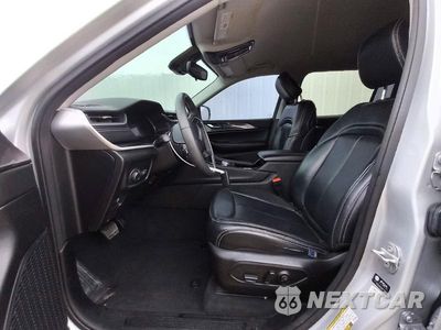 Zdjęcie 7 z 14 samochodu: 2023 JEEP GRAND CHEROKEE L LAREDO VIN:1C4RJJAG5P8754688 - miniatura