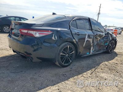 Trzecie zdjęcie samochodu z tyłu: 2019 TOYOTA CAMRY XSE VIN:4T1B61HK6KU770889 - miniatura