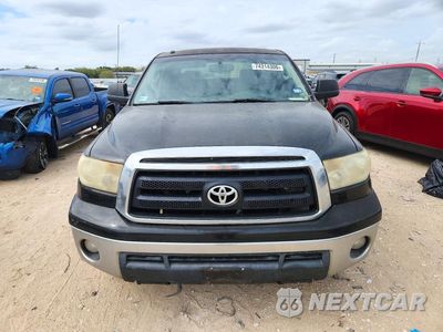 Piąte zdjęcie samochodu w środku: 2012 TOYOTA TUNDRA CREWMAX SR5 VIN:5TFEY5F19CX126946 - miniatura