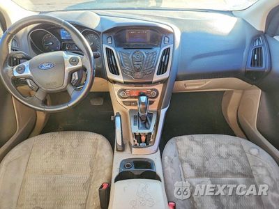 Zdjęcie 8 z 14 samochodu: 2012 FORD FOCUS SEL VIN:1FAHP3M20CL316891 - miniatura