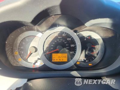 Zdjęcie 9 z 12 samochodu: 2006 TOYOTA RAV4 LIMITED VIN:JTMBD31V266011239 - miniatura