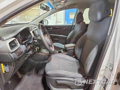 Zdjęcie 7 z 14 samochodu: 2017 KIA SORENTO LX V6 VIN:5XYPGDA55HG235043 - miniatura