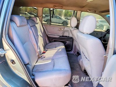 Zdjęcie 11 z 13 samochodu: 2005 TOYOTA HIGHLANDER BASE VIN:JTEGP21A550069301 - miniatura