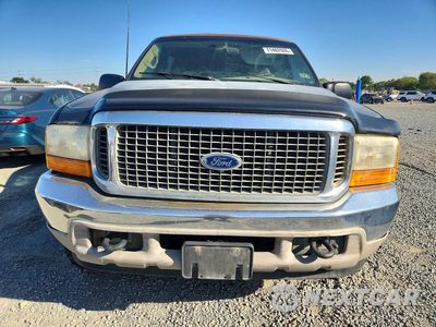 Piąte zdjęcie samochodu w środku: 2000 FORD EXCURSION LIMITED VIN:1FMNU43L3YEC76786 - miniatura