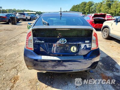 Zdjęcie 6 z 12 samochodu: 2013 TOYOTA PRIUS THREE VIN:JTDKN3DUXD1616362 - miniatura