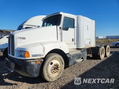 2000 KENWORTH T600 SEMI TRUCK 3WKAD69X0YF831010 - główne zdjęcie licytacji z USA - miniatura