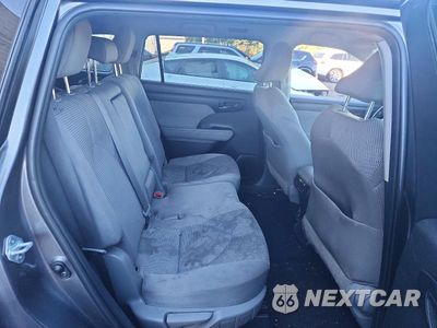 Zdjęcie 11 z 13 samochodu: 2021 TOYOTA HIGHLANDER LE VIN:5TDBZRBH1MS530826 - miniatura