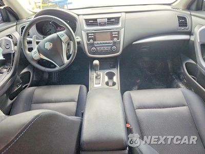 Zdjęcie 8 z 12 samochodu: 2017 NISSAN ALTIMA 2.5 SR VIN:1N4AL3AP2HC247383 - miniatura