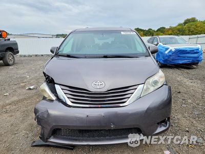 Piąte zdjęcie samochodu w środku: 2016 TOYOTA SIENNA LE VIN:5TDJK3DC2GS139767 - miniatura