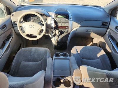Zdjęcie 8 z 13 samochodu: 2006 TOYOTA SIENNA LE 8 PASSENGER VIN:5TDZA23C06S458665 - miniatura