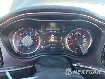 Zdjęcie 9 z 13 samochodu: 2018 DODGE CHALLENGER SXT VIN:2C3CDZAG4JH237545 - miniatura