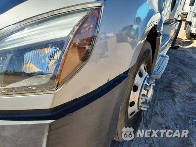 Zdjęcie 14 z 14 samochodu: 2020 FREIGHTLINER CASCADIA 126